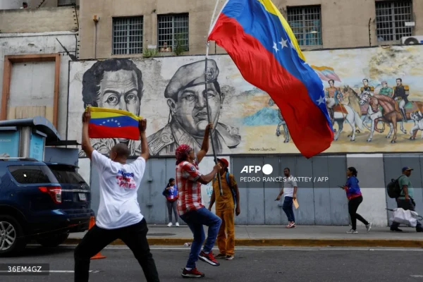 NEW LAW PAVES WAY FOR RELEASE OF HUNDREDS OF VENEZUELAN POLITICAL PRISONERS.