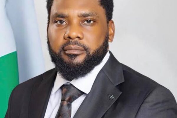 EFCC HOLDS ENERGY COMMISSION DG OVER ALLEGED N500BN FRAUD.