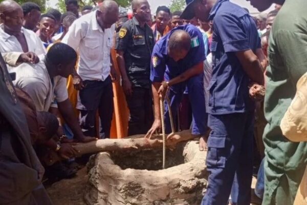 KANO FIRE SERVICE PULLS RESIDENTS TO SAFETY AFTER WELL INCIDENTS.