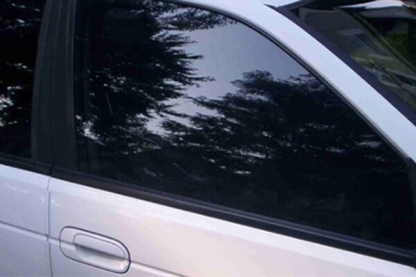 ABUJA POLICE IMPOUND 30+ CARS OVER ILLEGAL TINTS AND FAKE PLATES.