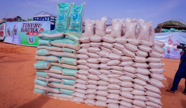 KEBBI FLAGS OFF FREE FARM INPUTS AS 110 TRUCKS OF FERTILIZER GO TO LGAs.